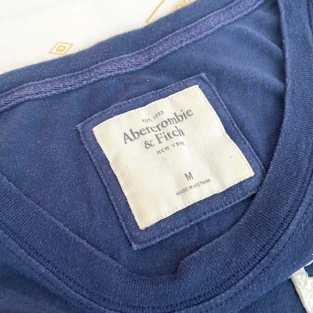 2000s abercrombie & fitch navy blue baby tee - Picture 3 of 5